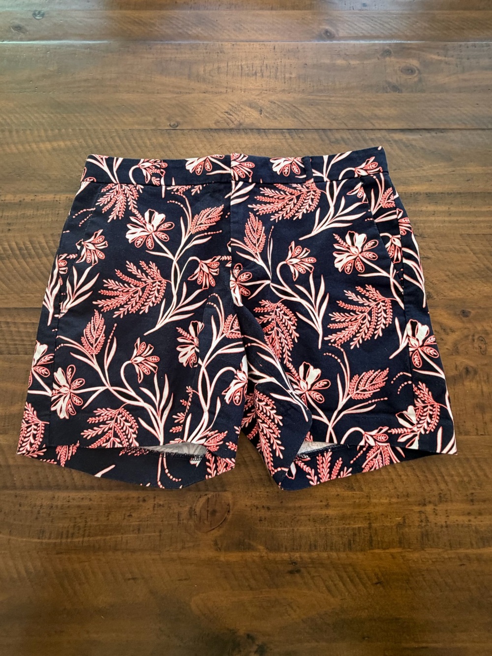 Banana Republic Women's Floral Chino Shorts Size 0